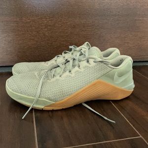Nike Metcon Men Size 9.5 Green